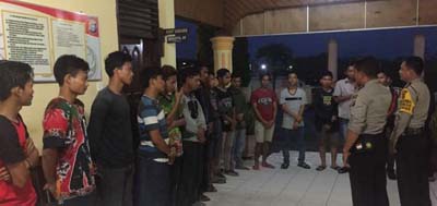  Gelar Razia Preman,  Polres Kuantan Singingi Amankan Belasan Remaja